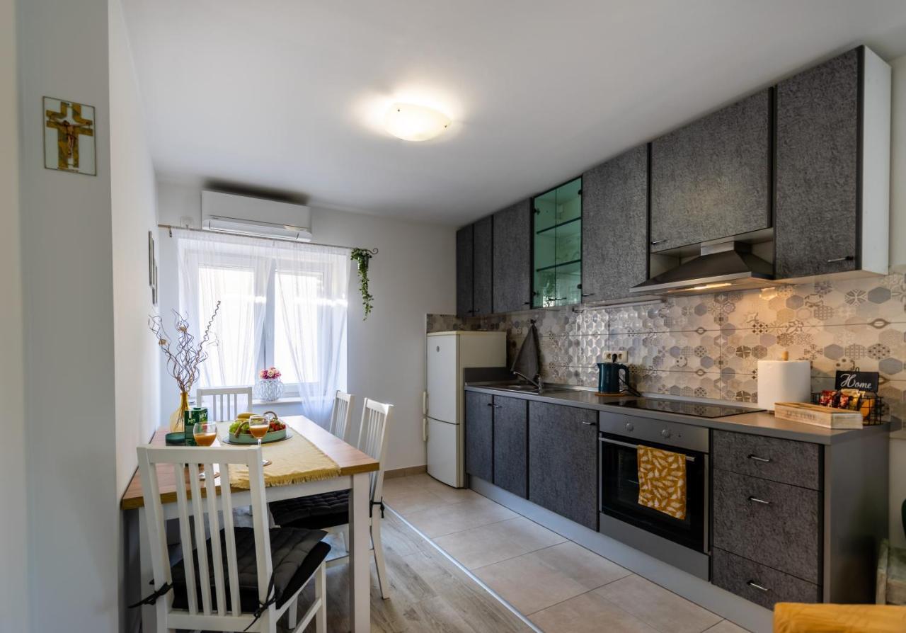 Apartman Tina Metkovic Exterior photo