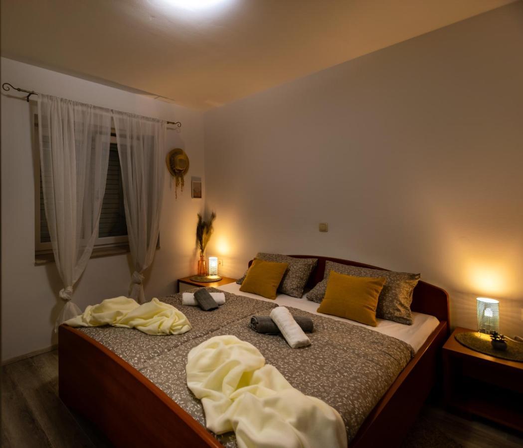 Apartman Tina Metkovic Exterior photo